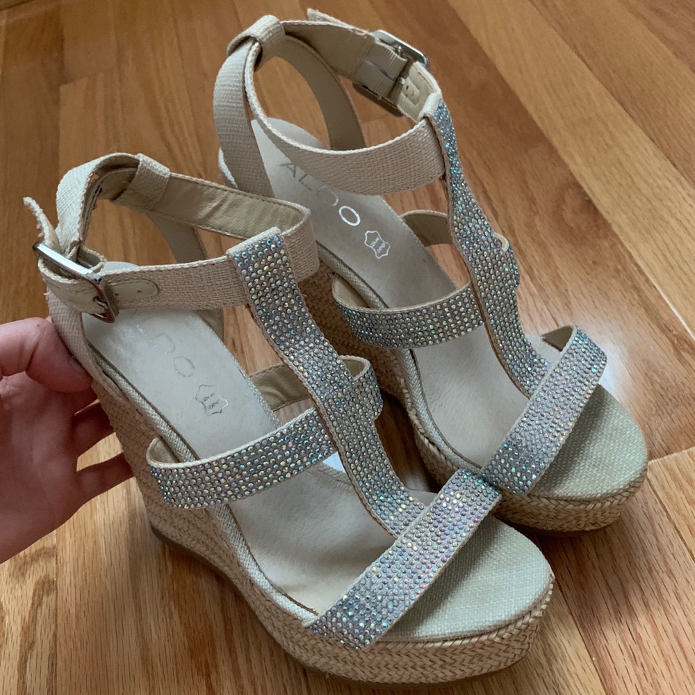 Aldo wedge